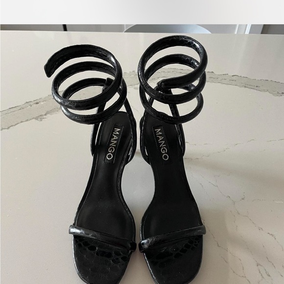 MANGO snake ankle wrap sandals - Picture 4 of 8